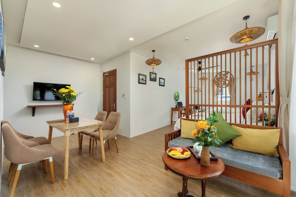Red Flower Cottages Homestay 45/72