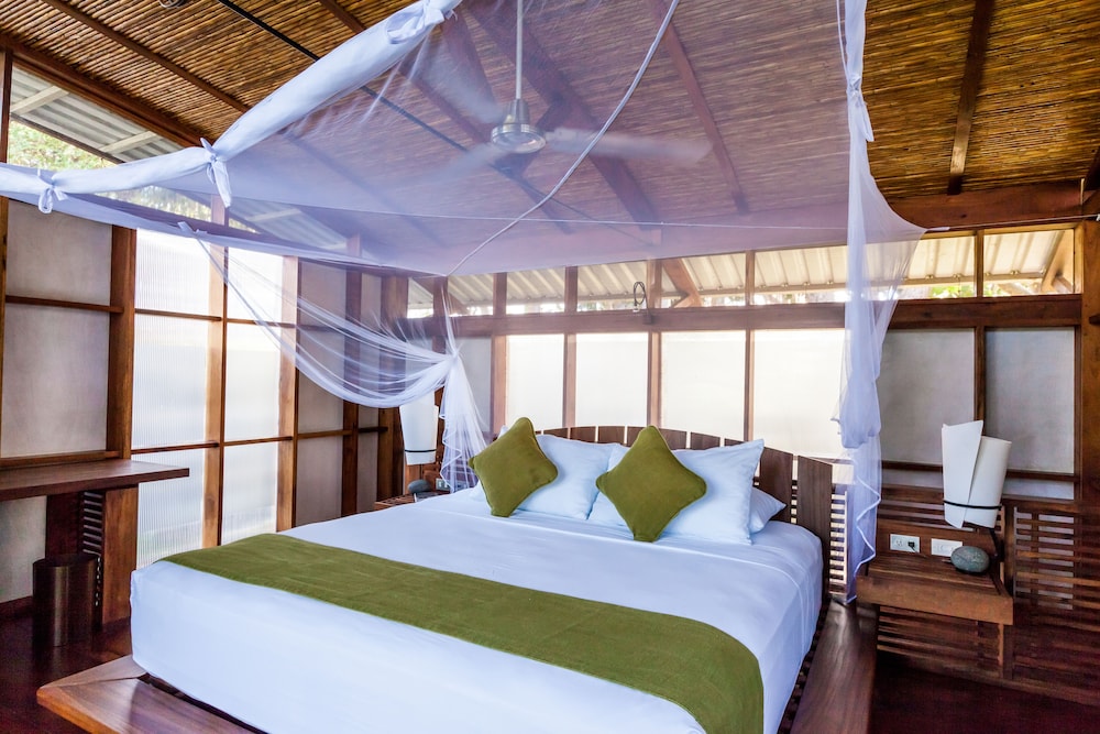 Casita, King Bed