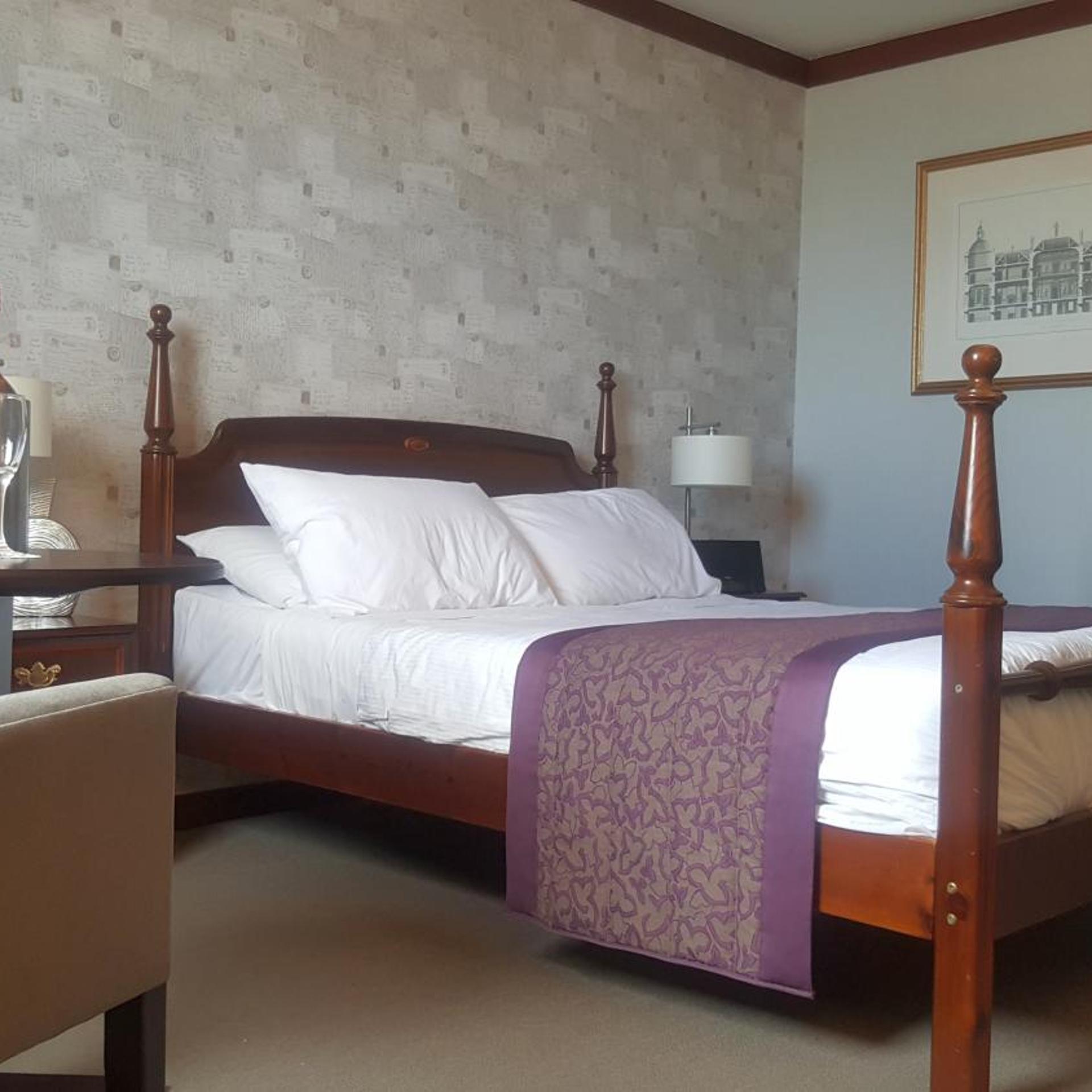 جناح، Shetland Hotel 2/3