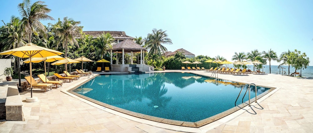 Allezboo Beach Resort And Spa 45/50