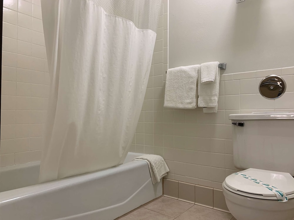 Best Western Maritime Inn 18/43