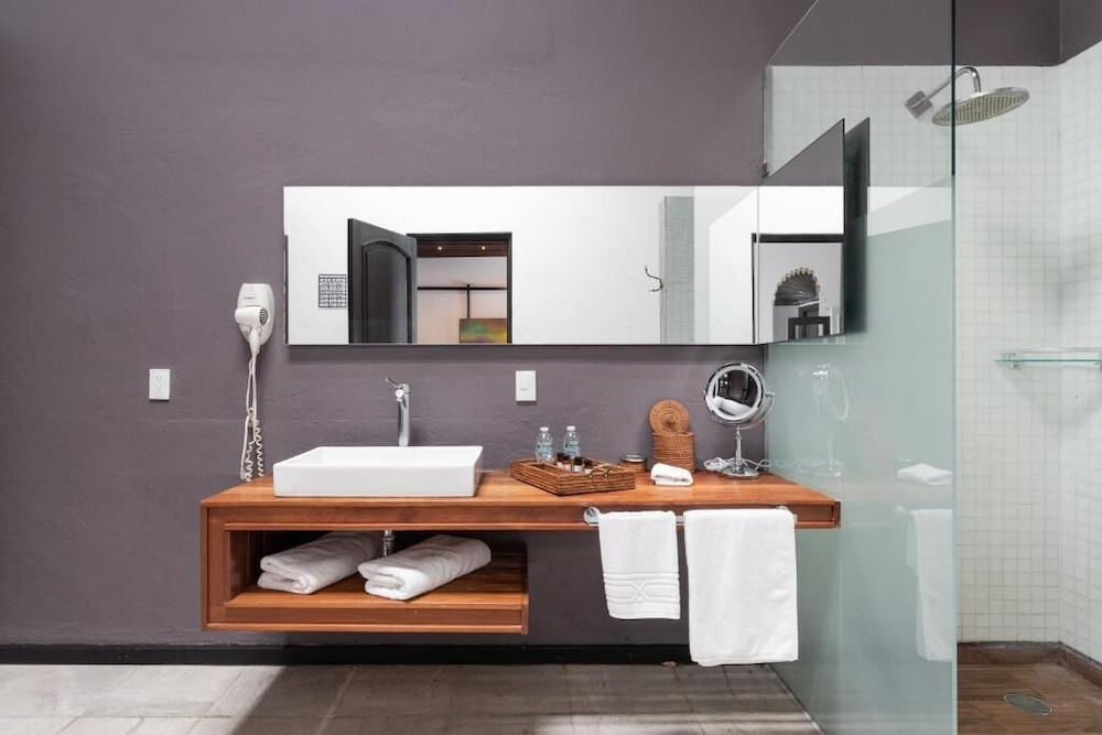Meson de Santa Rosa Luxury Hotel 70/70