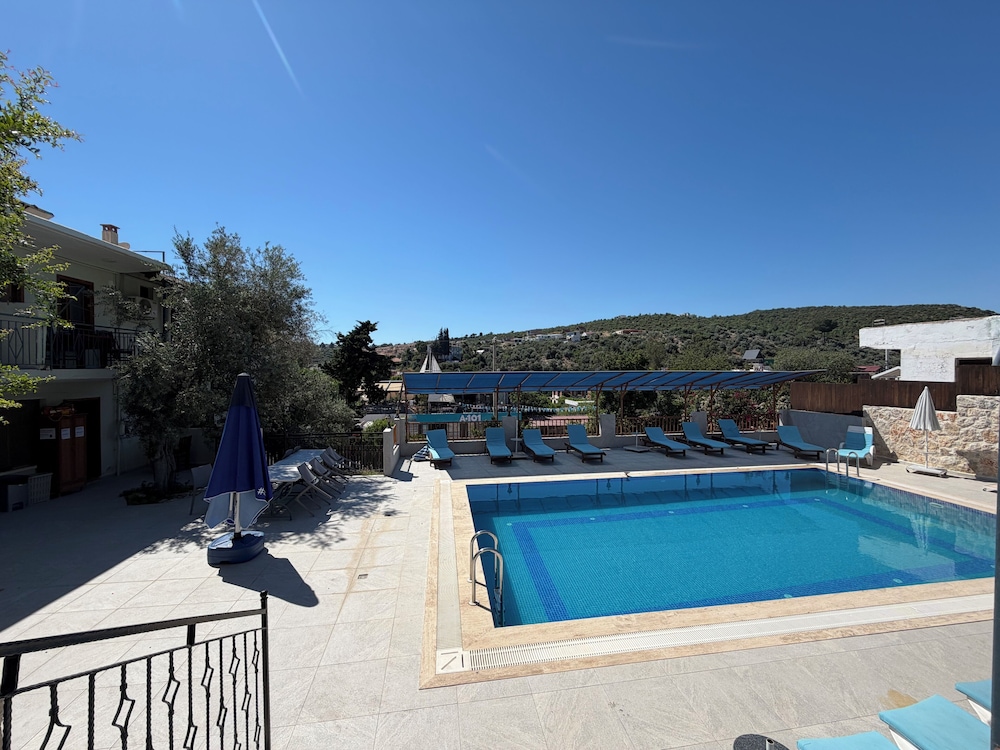 St. Nicholas Pension 42/50