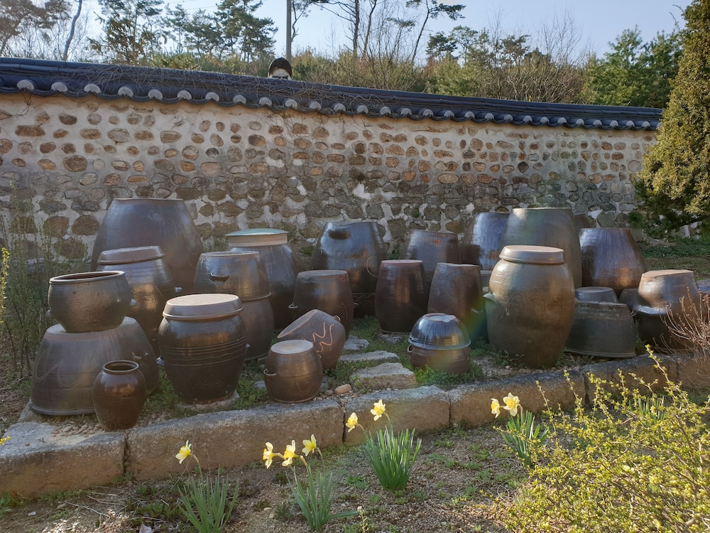 Gyeamgotaek 41/48