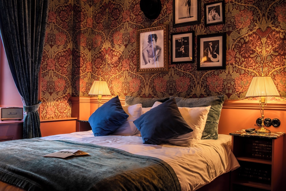 Hotel Pigalle 12/71