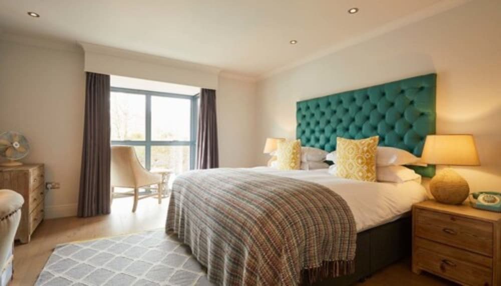 Comfy, Double Bed