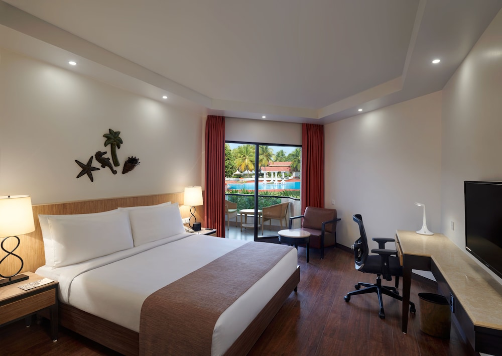 Holiday Inn Resort Goa 24/75