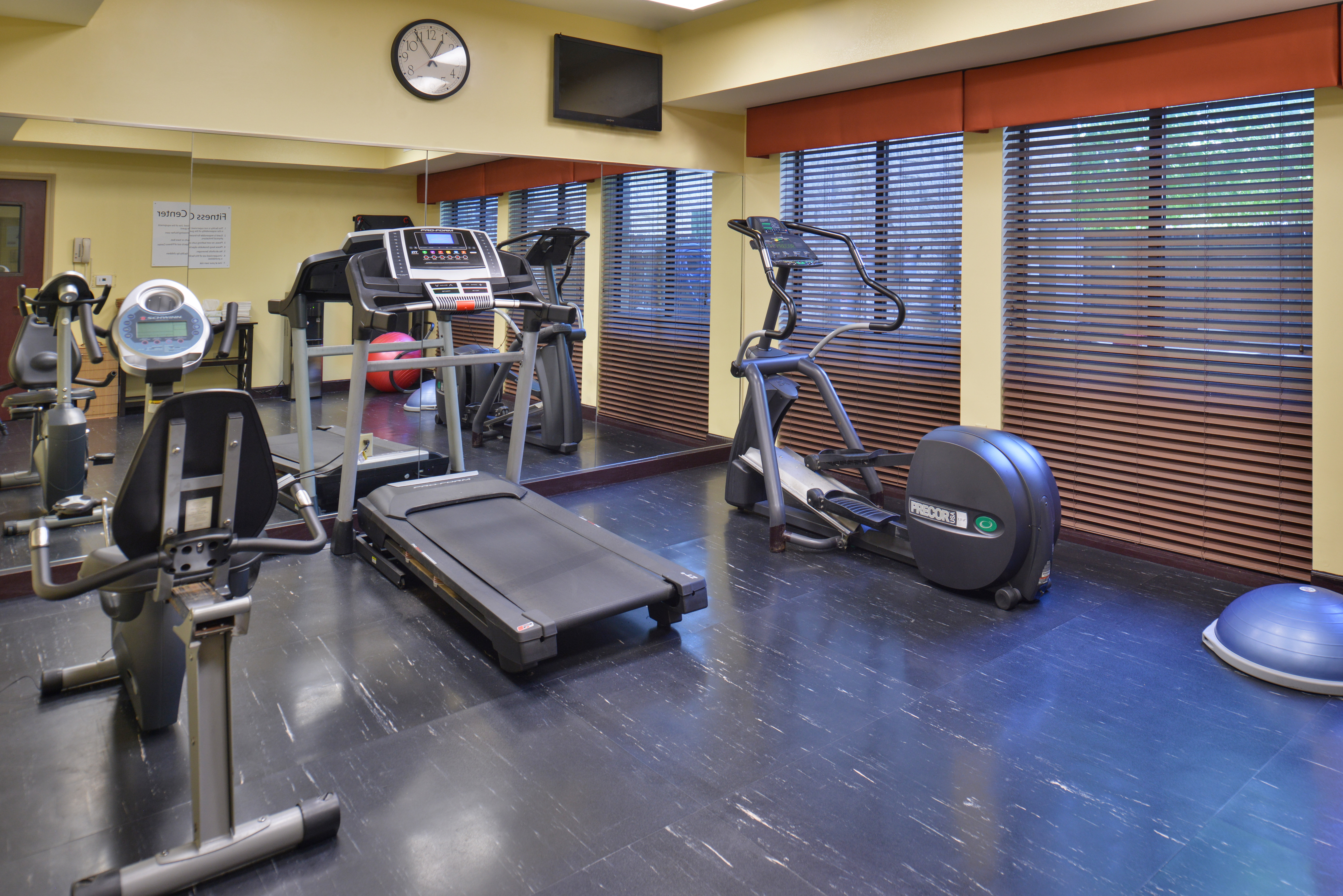 Holiday Inn Express & Suites Austin SW - Sunset Valley, an IHG Hotel 27/50