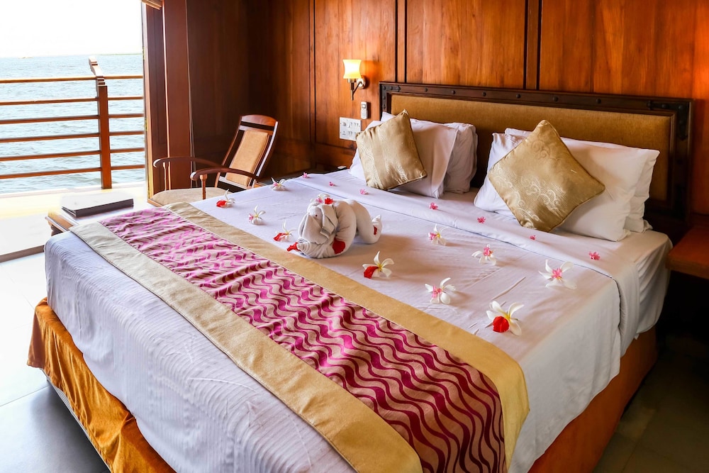 Poovar Island Resort 15/46
