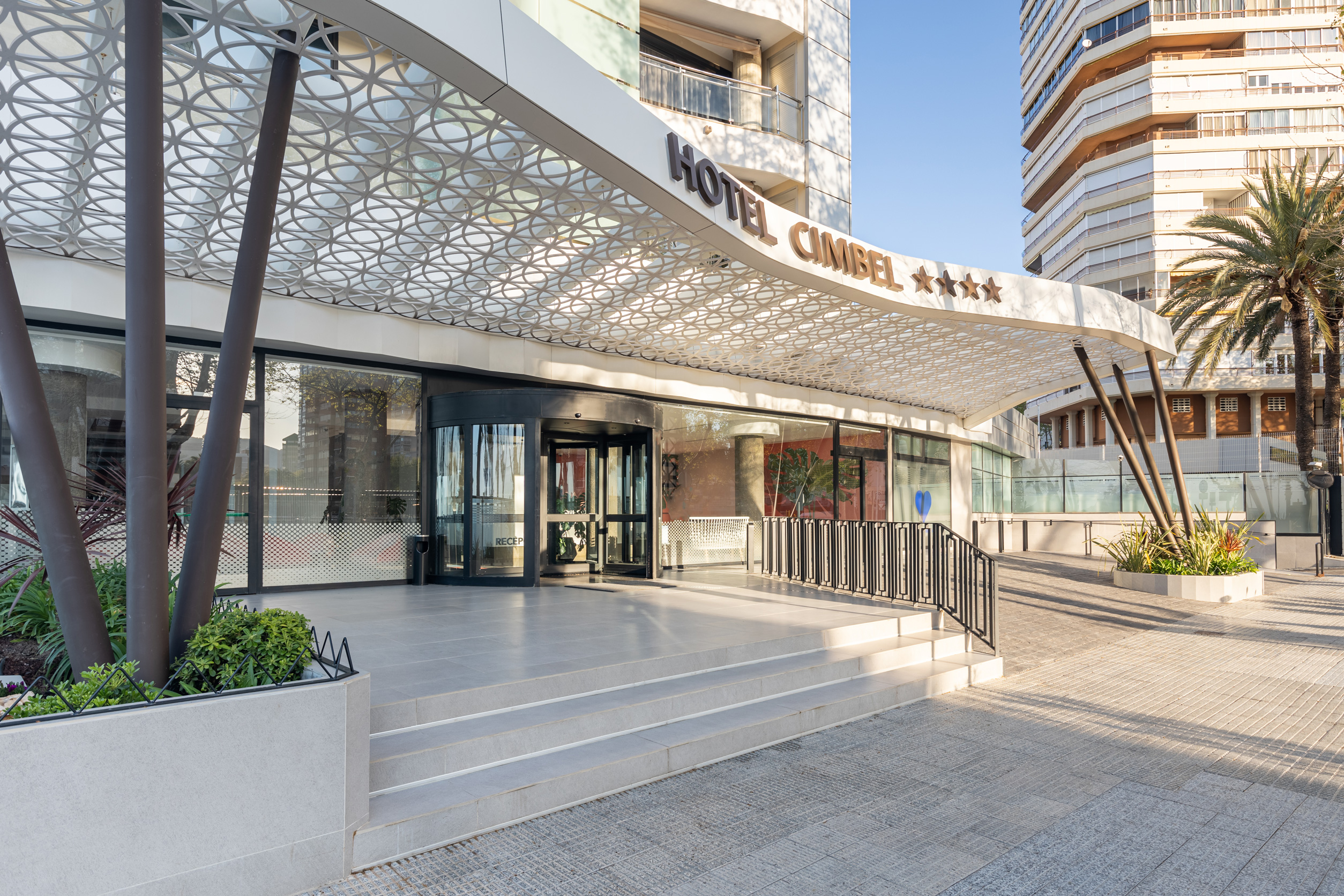 Cimbel Hotel 4/50