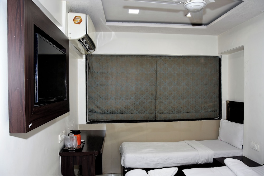 Kamran Residency 10/50