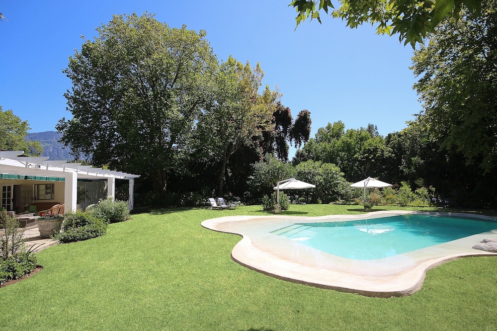 Beluga of Constantia Guest House 28/42