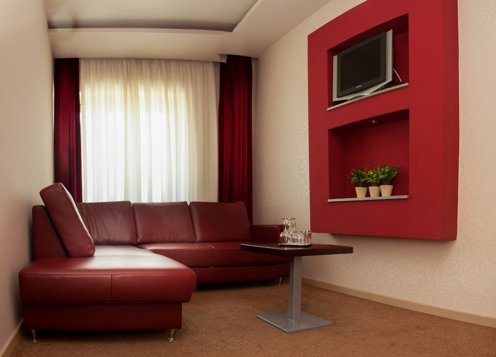 Vigor Hotel 28/50