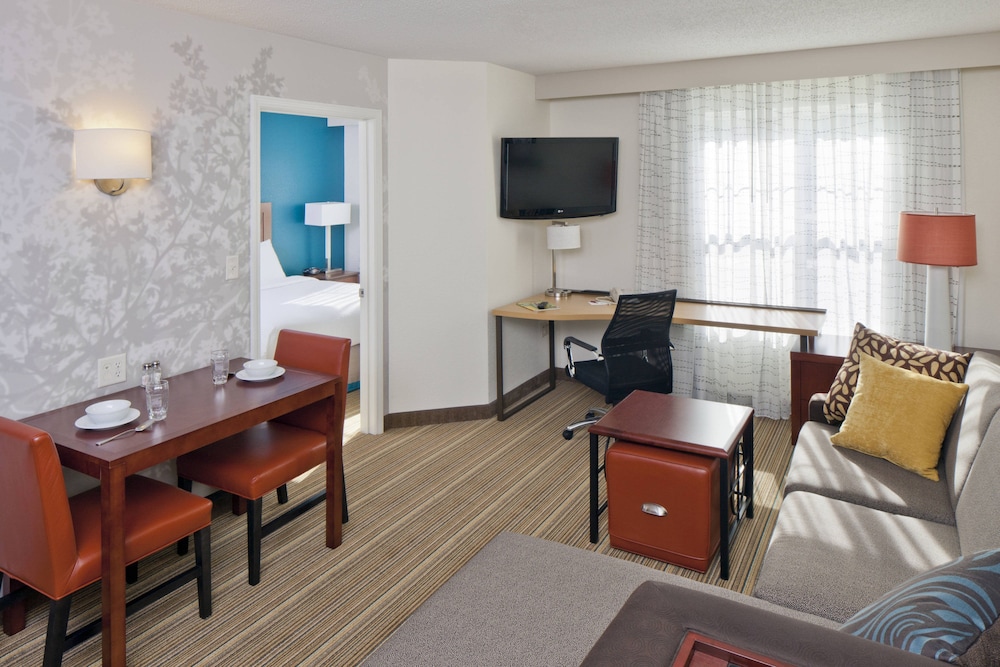 Residence Inn Boston Norwood Canton 16/24