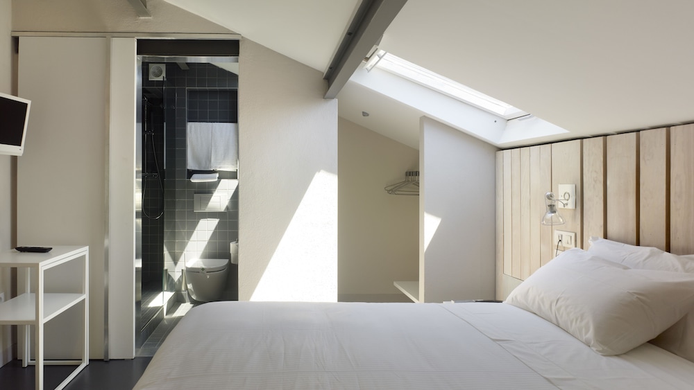 BASIC, DOUBLE BED