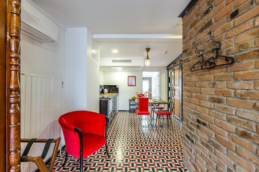 Villa Pera Suite Hotel 52/81