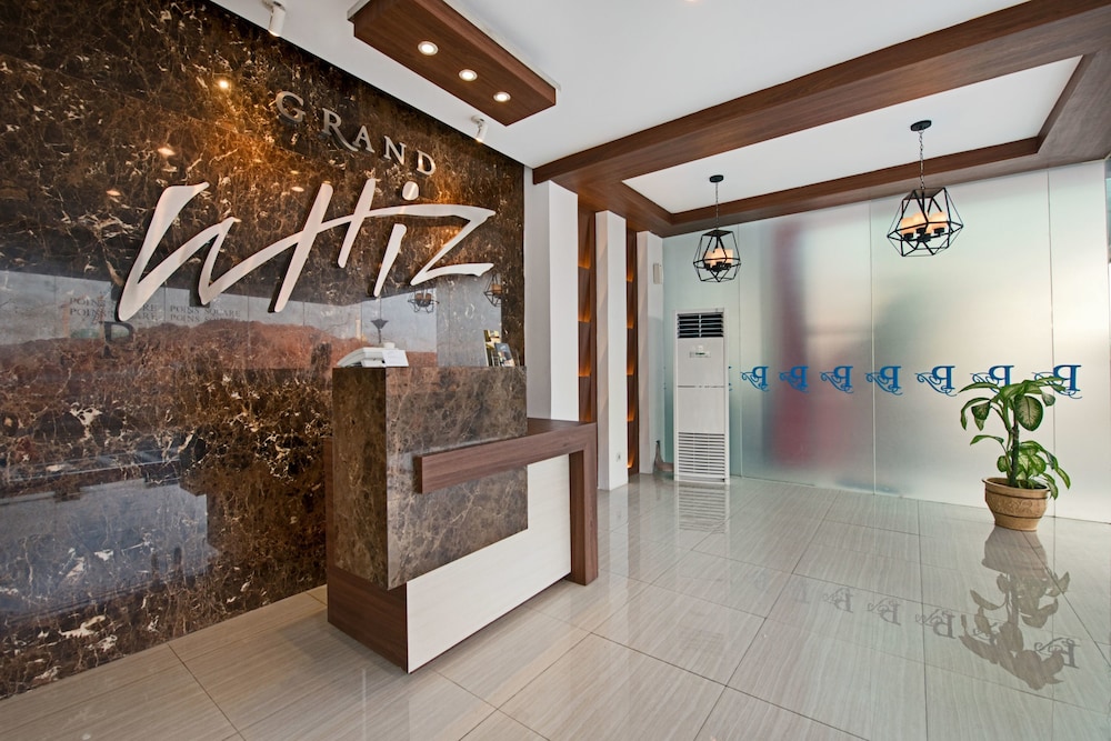 Grand Whiz Poins Square Simatupang 8/53