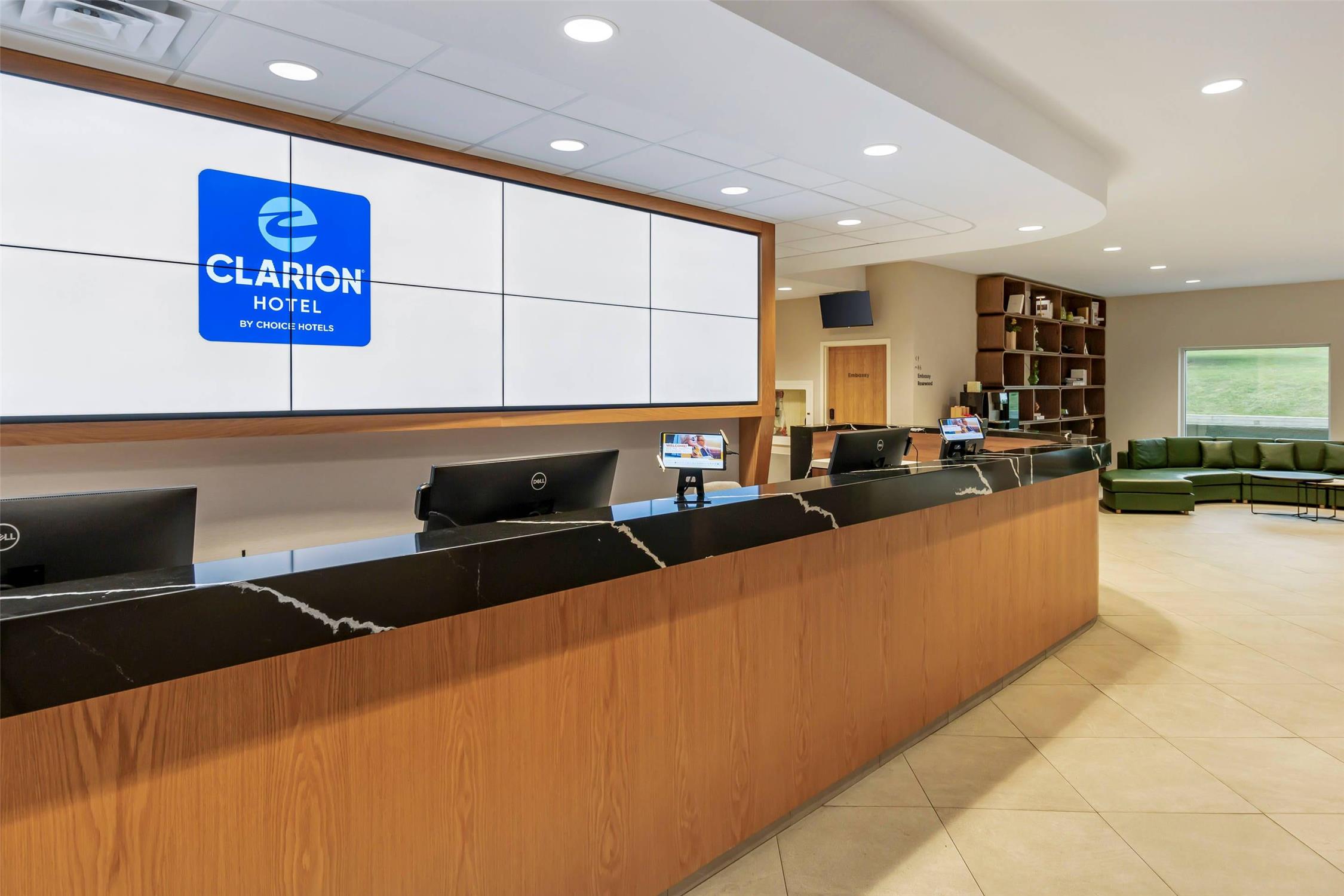Clarion Inn Lakeside Conference Centre Kenora 12/34