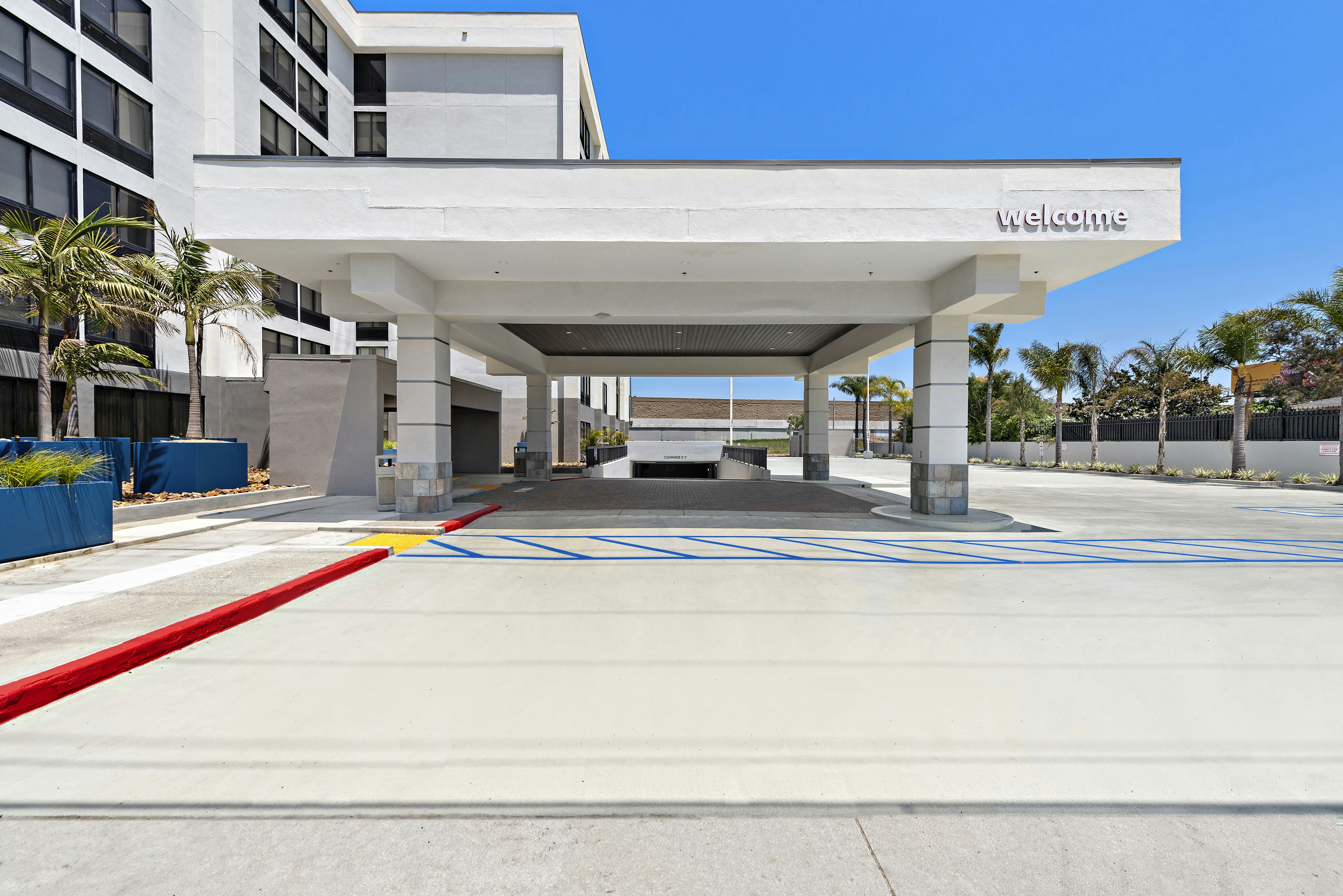 Hampton Inn by Hilton Los Angeles Airport 38/44