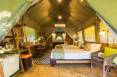 Deluxe, Tent, Triple, 1 Queen and 1 Single Bed, Private Bathroom