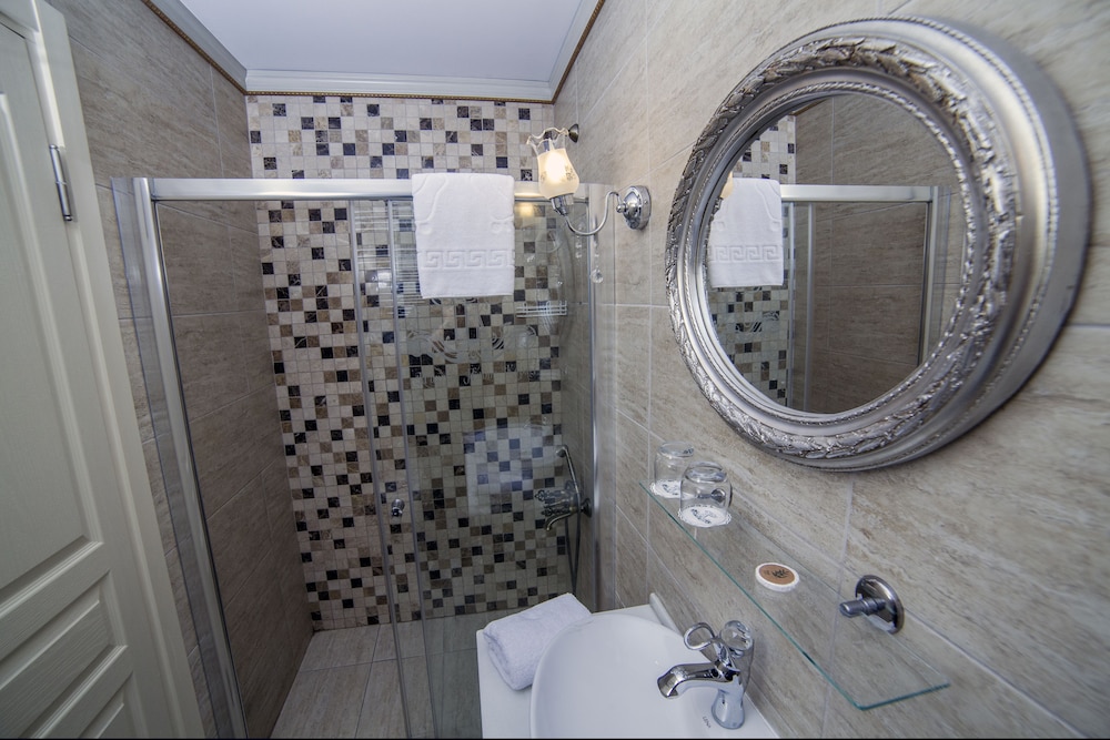 HHK Hotel 49/50