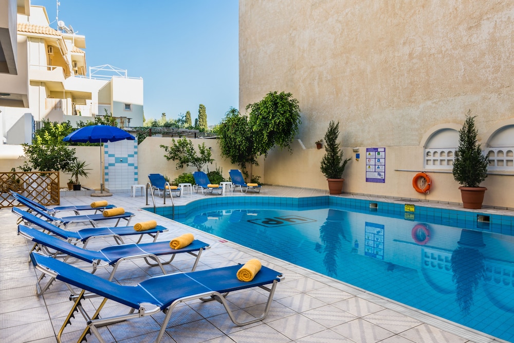 Central Hersonissos Hotel 55/73