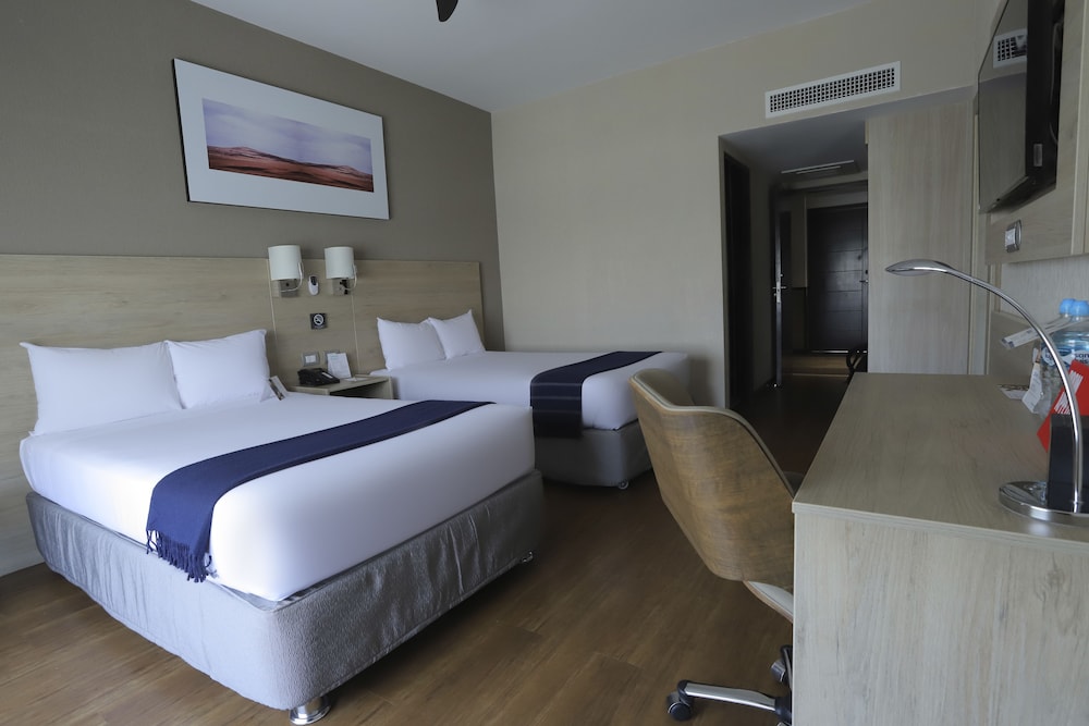 CASA ANDINA SELECT TACNA 20/76