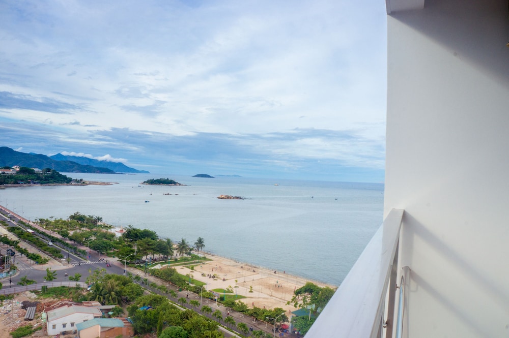 Gem Hotel Nha Trang 93/100