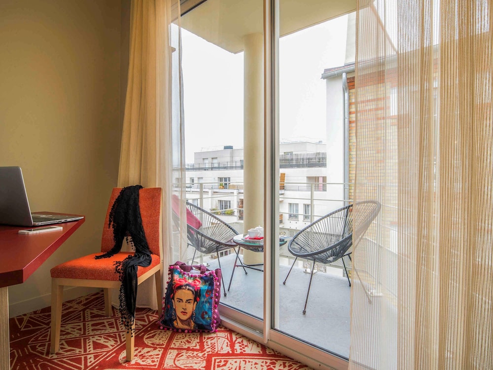 Mercure Paris Pont de Levallois Neuilly 18/43
