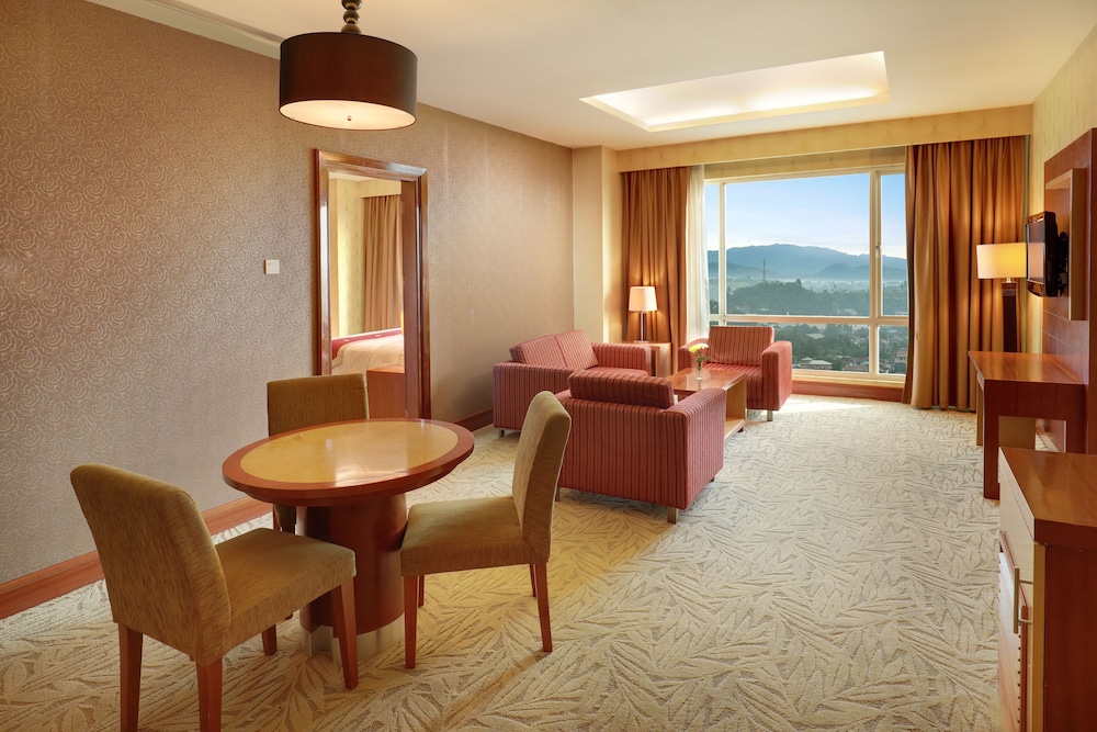 SWISS-BELHOTEL MALEOSAN MANADO 43/67