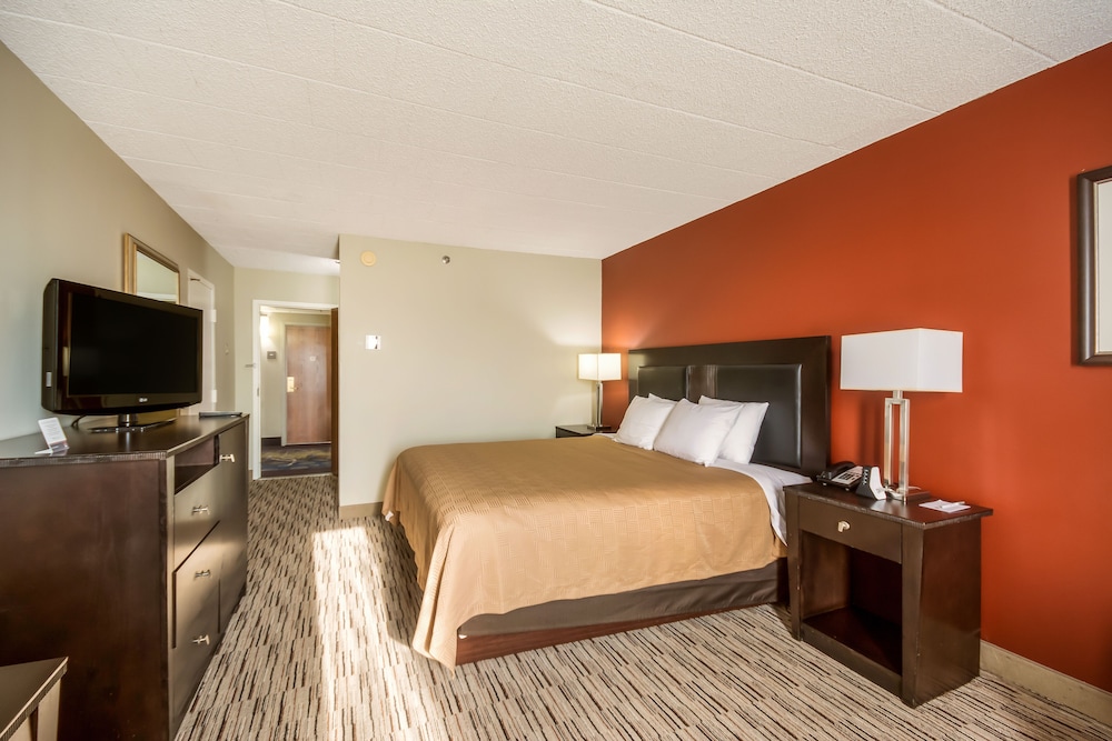غرفة سوبيريور مفردة بسرير كينج، Exton Hotel And Conference Center 2/3