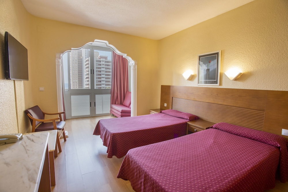 Magic Villa Benidorm Hotel 8/27