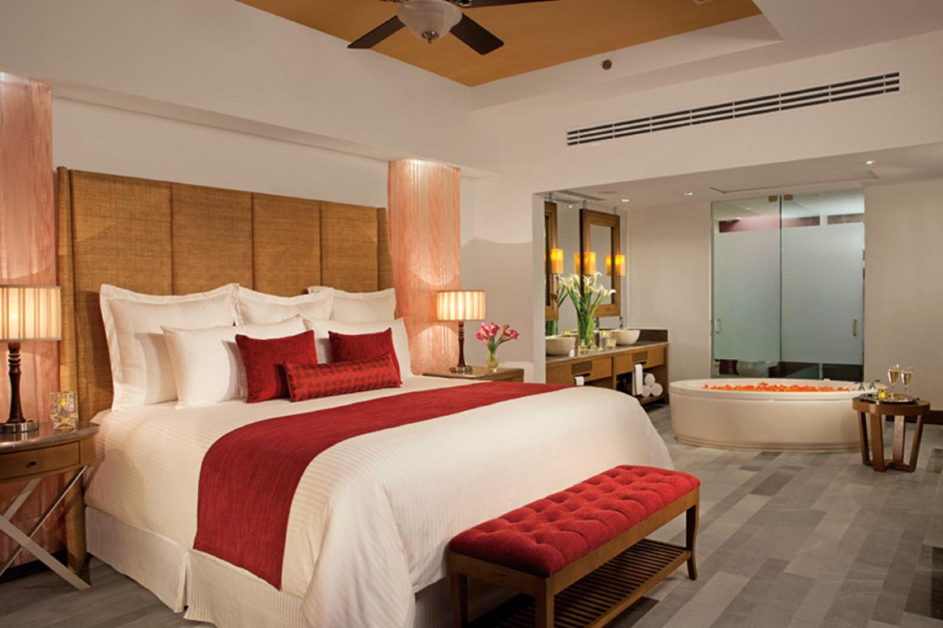 Preferred Club, Swim Out, Master, Garden, Suite