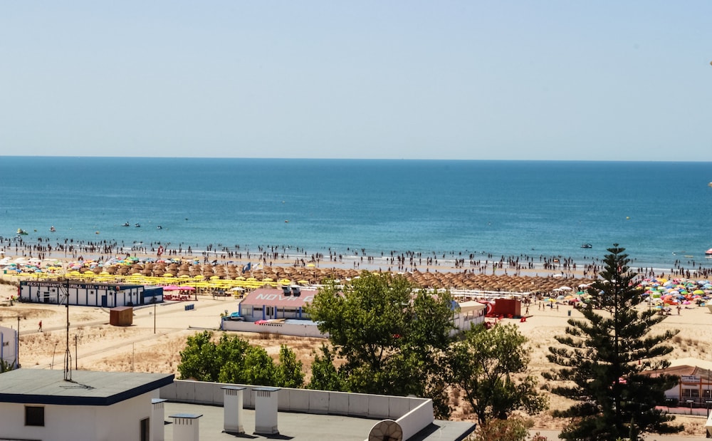 Baia Beach Hotel (ex. Baia de MonteGordo) 21/23