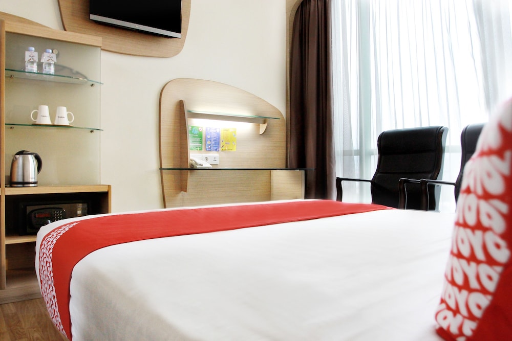 Business Hotel Tomang Jakarta 30/64