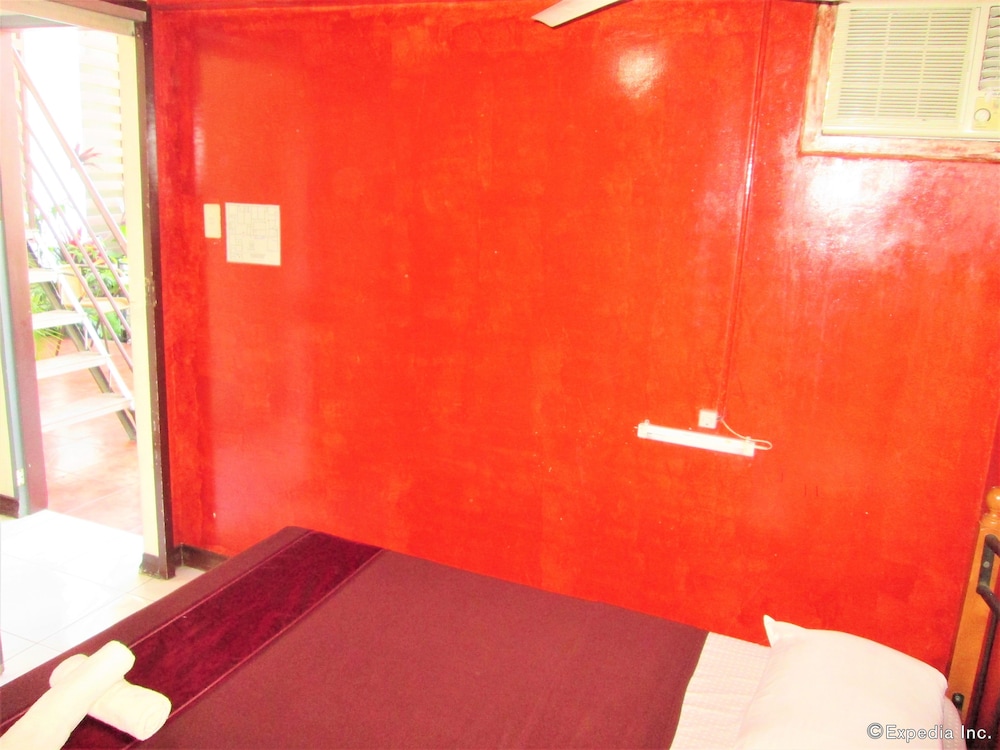 St. Nicolas Inn CDO City Center 2/55
