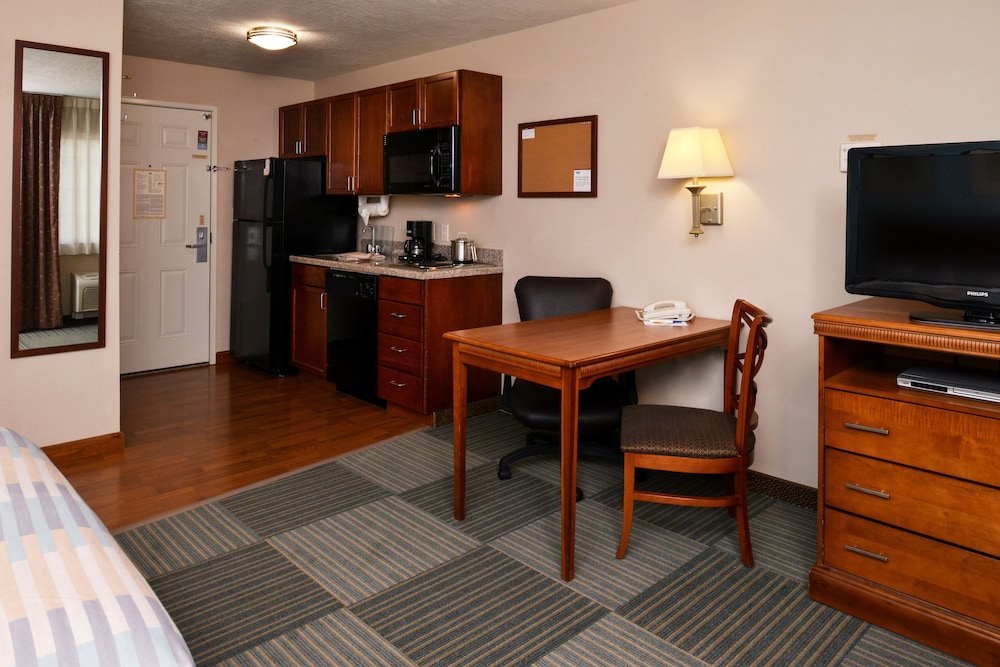 Candlewood Suites Boise-Meridian 38/56