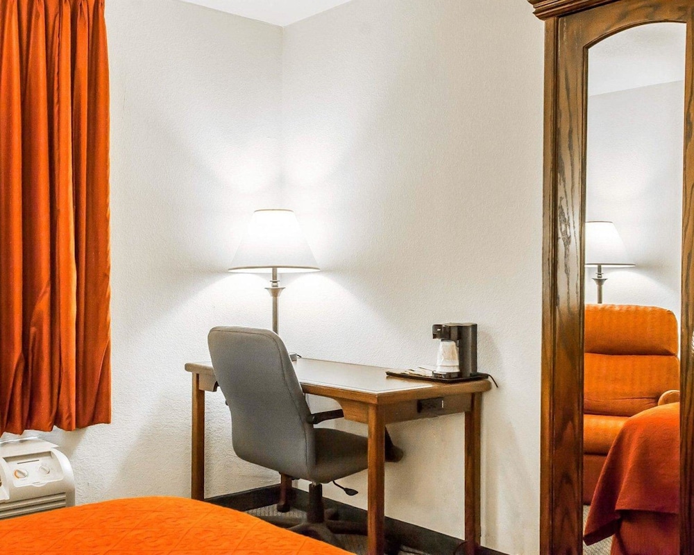 Quality Inn & Suites North Springfield MO 44/45