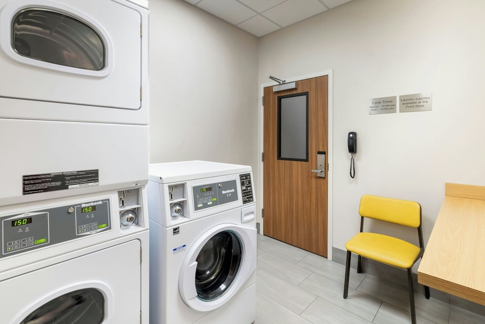 Fairfield Inn & Suites by Marriott Louisville Shepherdsville 20/38
