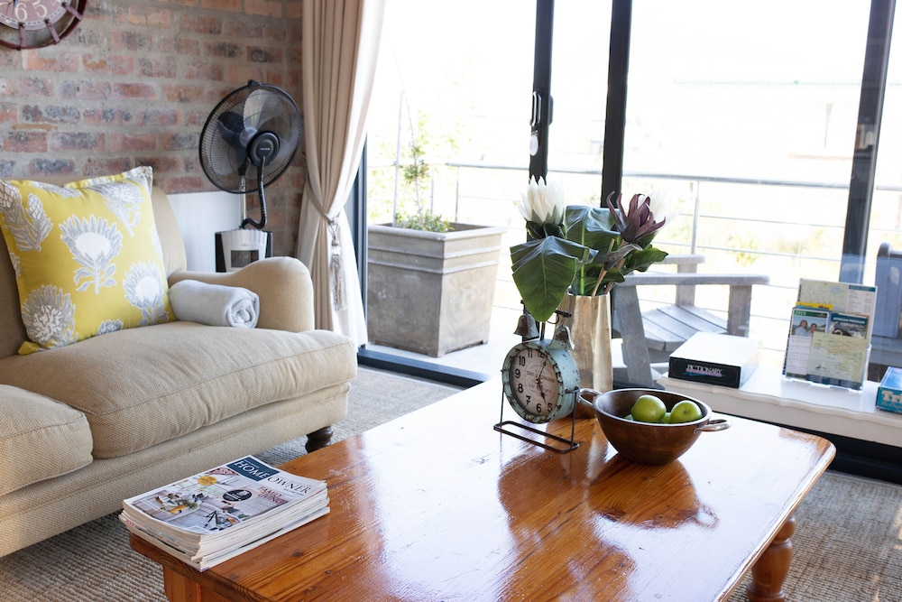 Stay at Friends (Guest house) 33/50