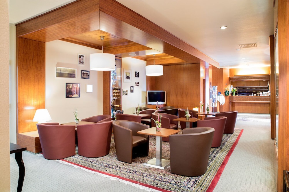 Best Living Hotel Arotel 42/67