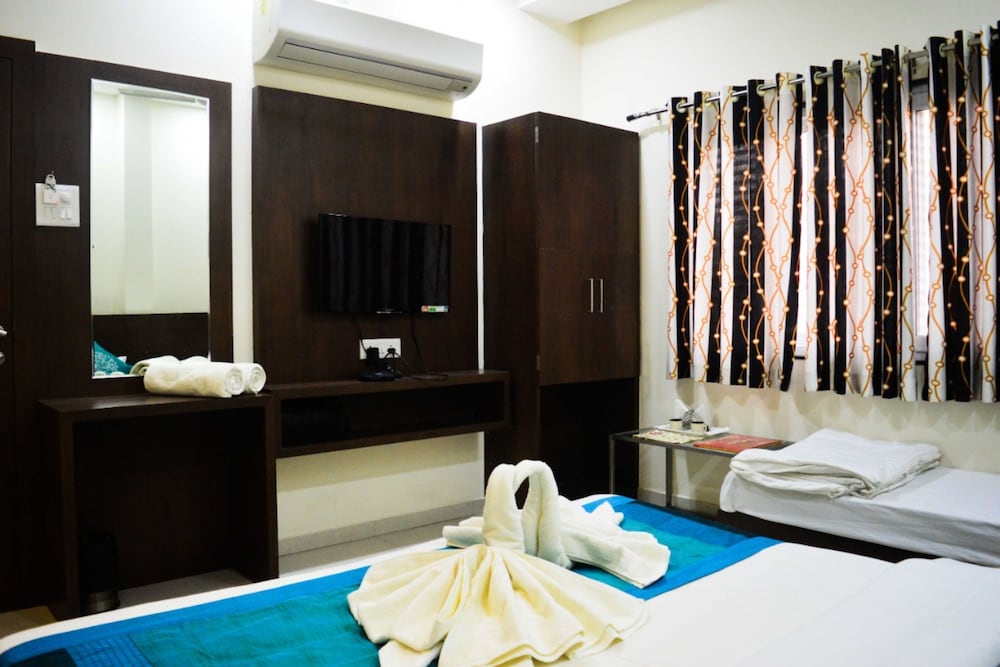 Oyo 4116 Hotel Satyug 14/25