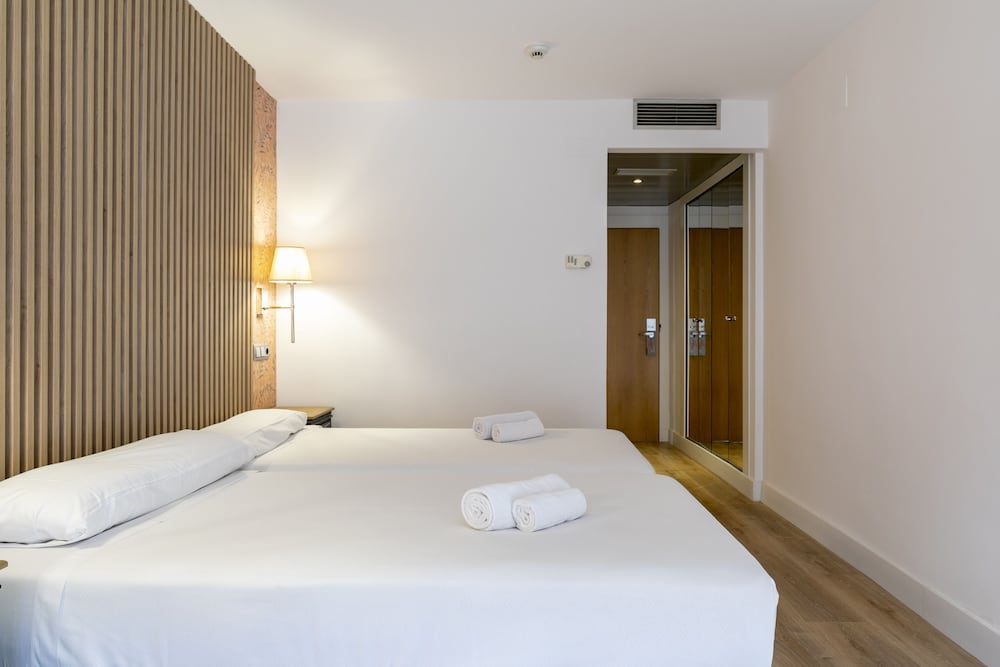 HA Apartahotel Quo Eraso 23/61