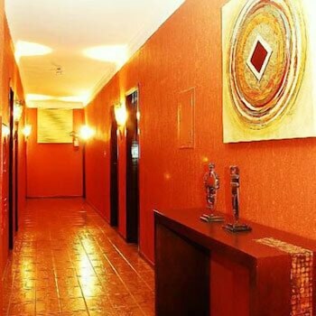 Villa Canoas Hotel 7/80