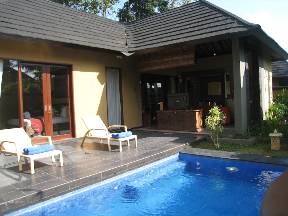 GINO FERUCI VILLA UBUD 22/46