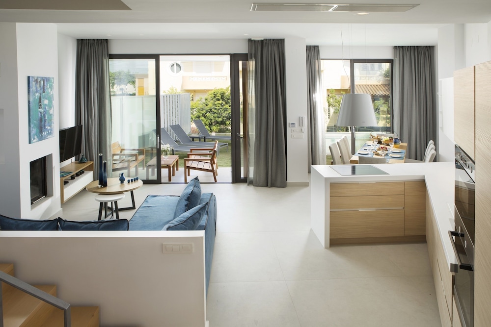 S&K Villas 13/29
