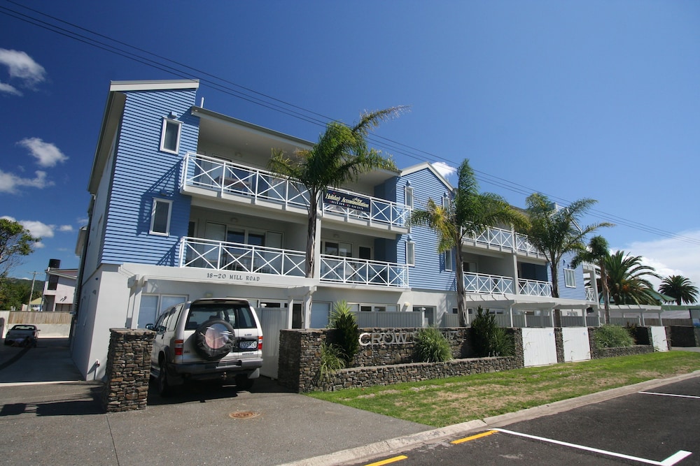 Crowsnest Apartments 40/49