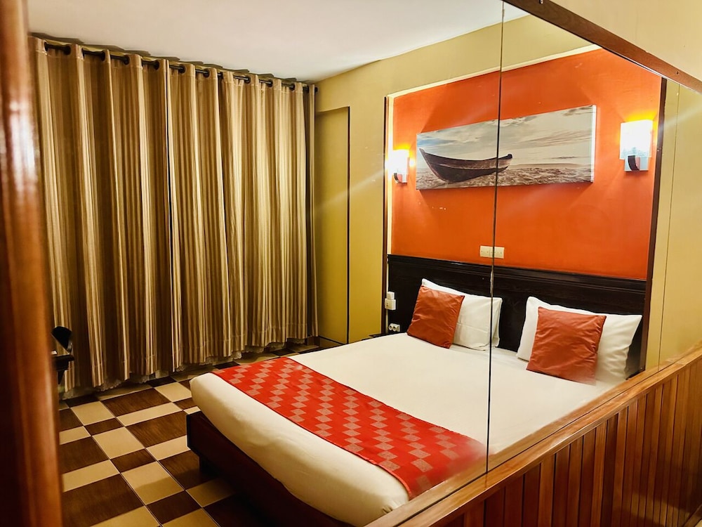 YaahoT Hotel 11/50