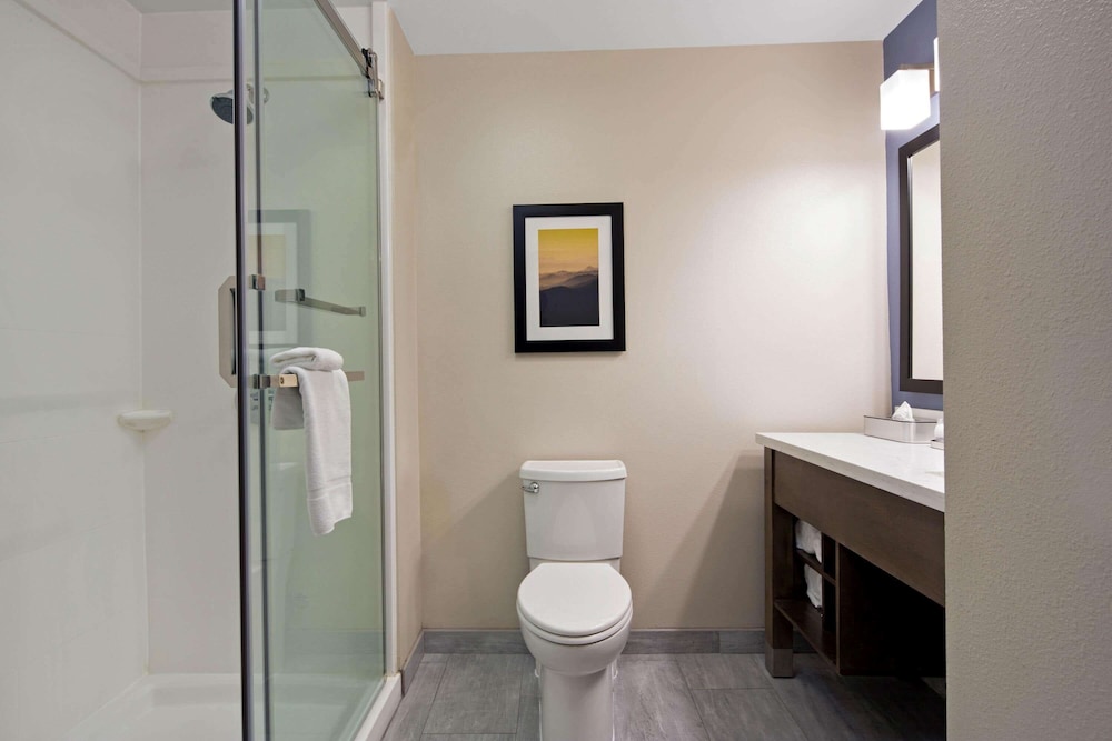 La Quinta Inn Suites By Wyndham Morgan Hill San Jose South 16/46