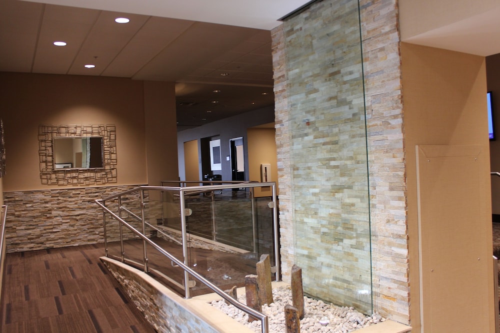 Hyatt Place Detroit/Novi 4/64